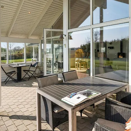 Holiday home 3 Bedroom Stunning In Stege